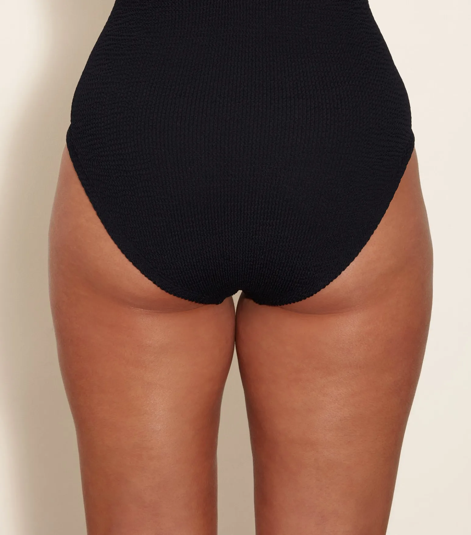 Hunza G Square Neck-Coverage Square Neck Swim - Black